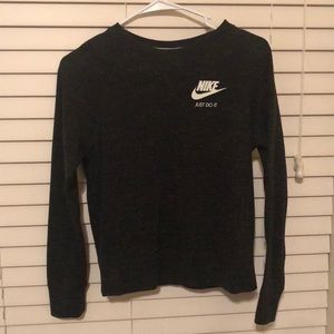 black/gray long sleeve nike shirt